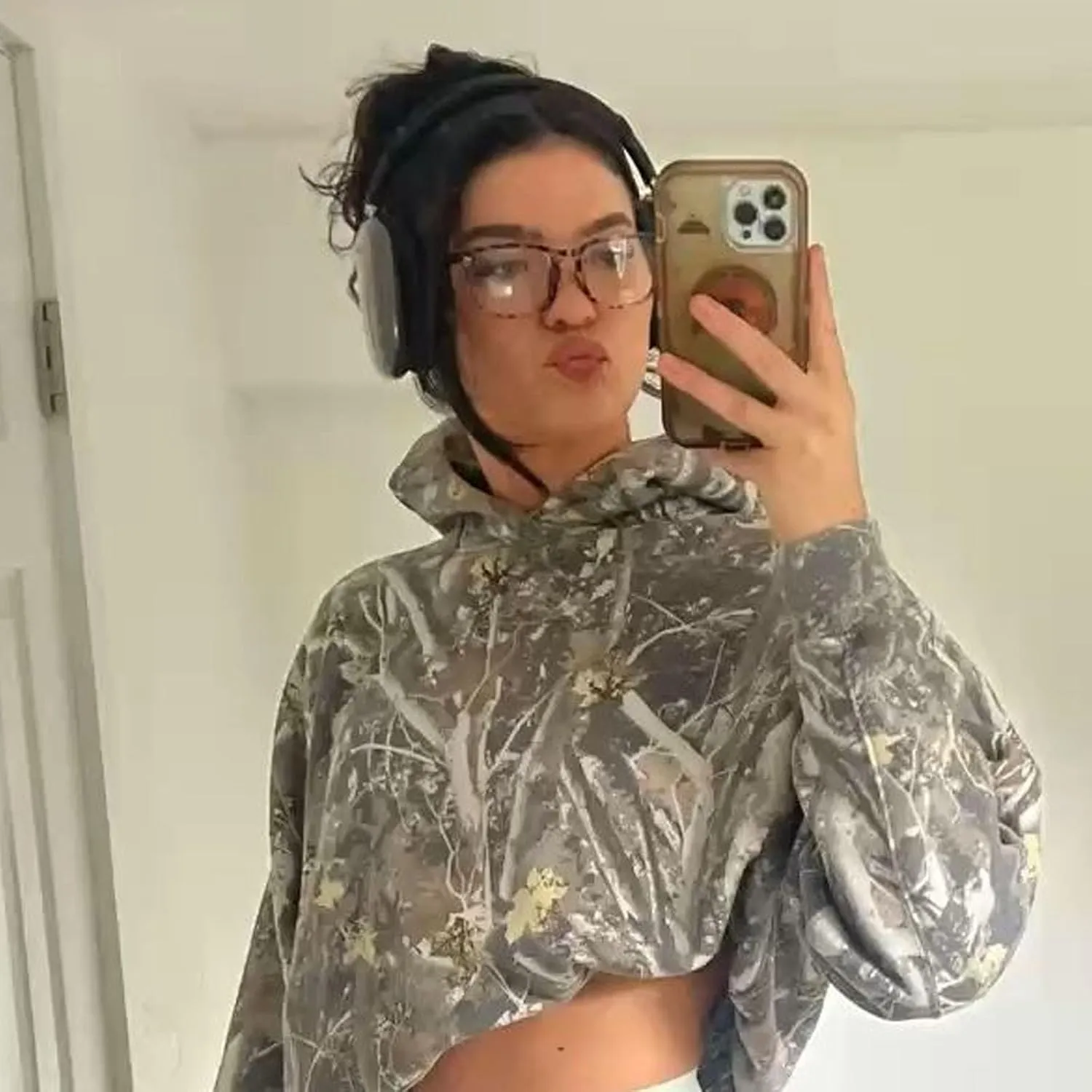 Camo Hoodie Womens Maple Leaf Printed Sweatshirt Oversized Trendy Causal Long Sleeve Fleece Camouflage Hoodie