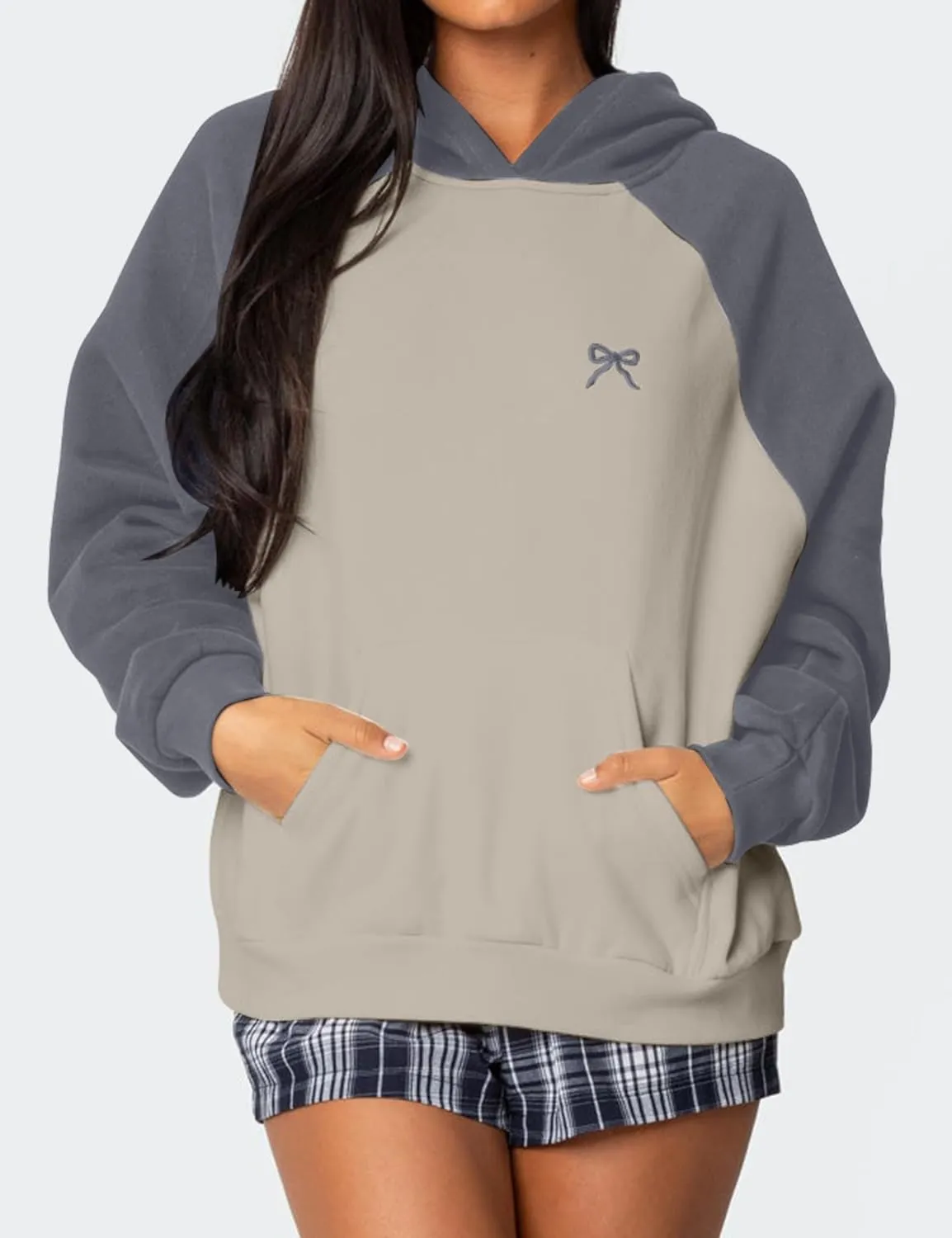 MISSACTIVER Women Bow Graphic Sweatshirt Color Block Pullover Hoodie Fall Fashion Oversized Hooded Sweatshirt Tops